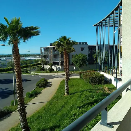 Apartment Rdc Avec Terrasse Et Parking Prive *